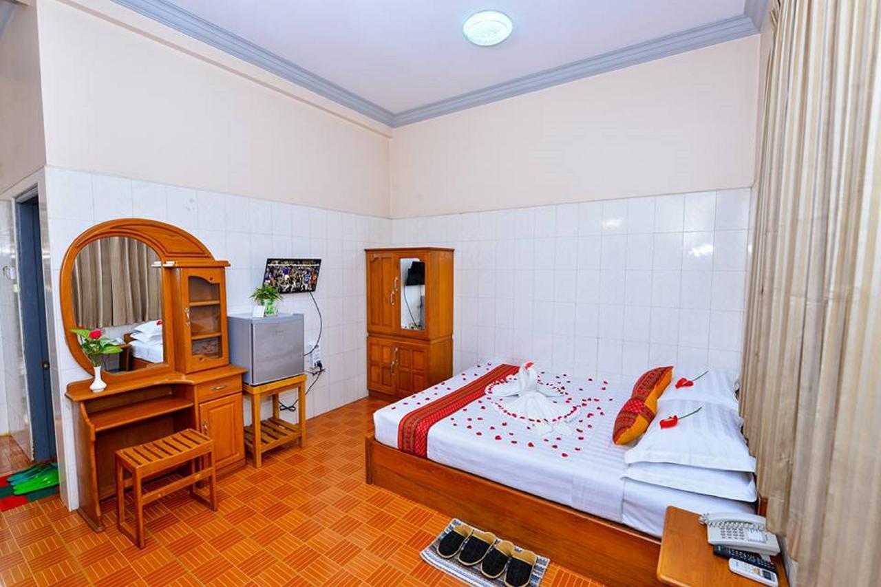 Hotel Smile Pyin Oo Lwin Dış mekan fotoğraf